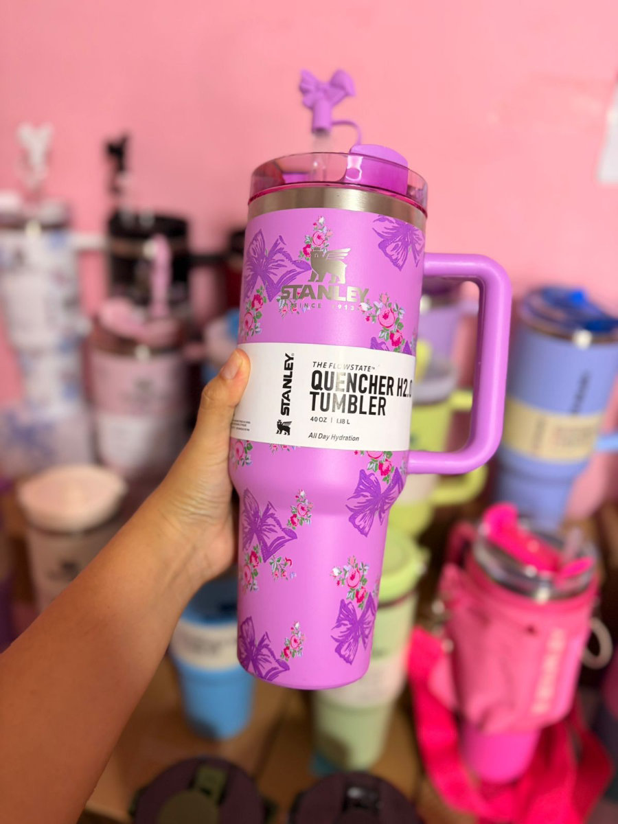 Stanley Quencher H2.O Tumbler 40oz.